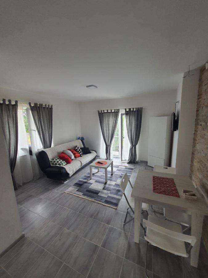 Apartment Odmor Na Selu Babajic